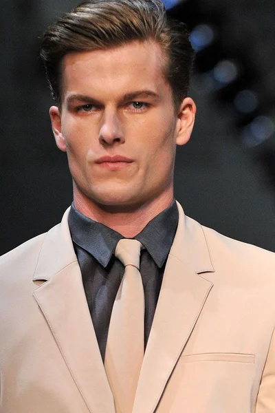 Look 42